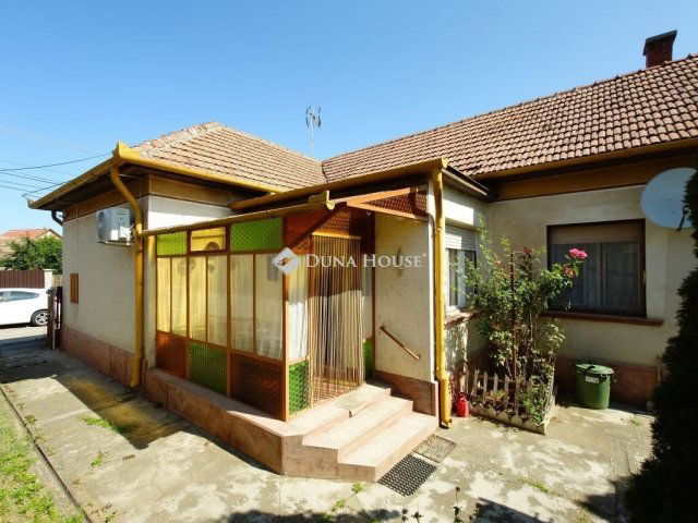 Eladó családi ház, Nagykőrösön 39.9 M Ft, 4 szobás