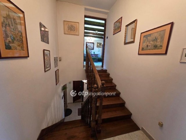 Eladó sorház, Szigetszentmiklóson 129 M Ft, 6 szobás
