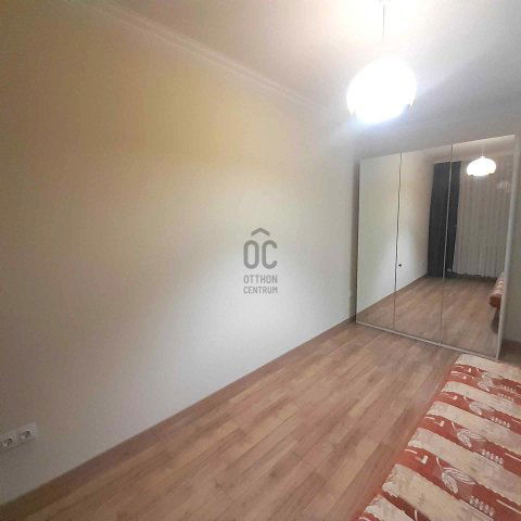 Kiadó téglalakás, albérlet, Tatán 290 E Ft / hó, 3 szobás