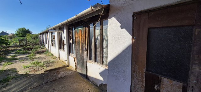 Eladó családi ház, Tiszaszőlősön 12.9 M Ft, 2 szobás