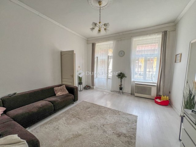 Eladó téglalakás, Budapesten, X. kerületben 84.9 M Ft, 3 szobás