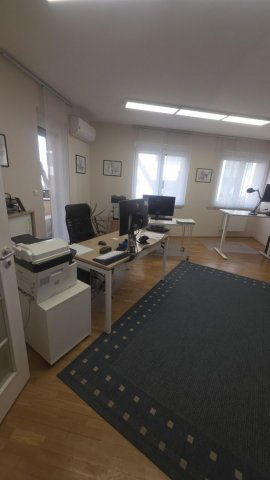 Eladó téglalakás, Debrecenben 98 M Ft, 3 szobás