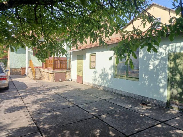 Eladó családi ház, Pilisszentivánon 75 M Ft, 2 szobás