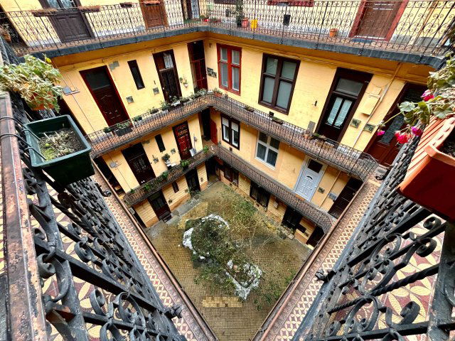 Eladó téglalakás, Budapesten, VII. kerületben 79.4 M Ft