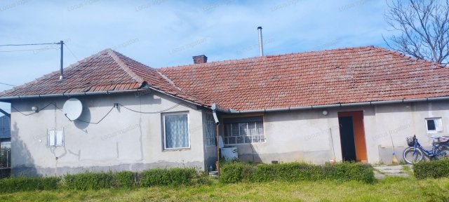 Eladó családi ház, Kengyelen 7.7 M Ft, 3 szobás
