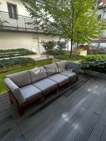 Eladó téglalakás, Budapesten, XV. kerületben 82.5 M Ft, 2 szobás