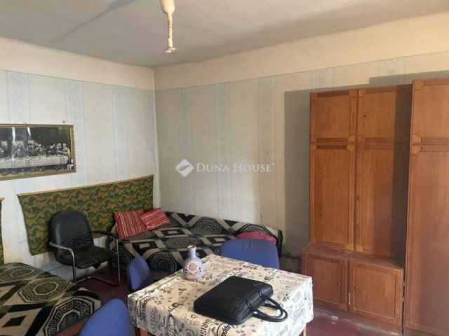 Eladó családi ház, Apagyon 13 M Ft, 2 szobás