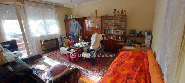 Eladó téglalakás, Kunszentmártonban 20.499 M Ft, 1+2 szobás