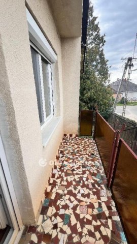 Eladó családi ház, Ugodon 33.9 M Ft, 5 szobás