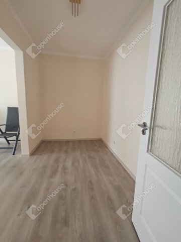 Kiadó panellakás, albérlet, Győrött 190 E Ft / hó, 2 szobás