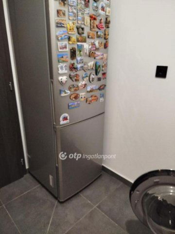 Eladó családi ház, Pécsett 139.5 M Ft, 3 szobás