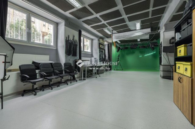 Eladó üzlethelyiség, Budapesten, XI. kerületben 220 M Ft