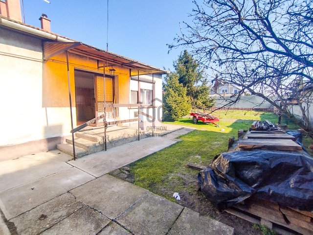 Eladó családi ház, Nagykőrösön 40.5 M Ft, 2 szobás