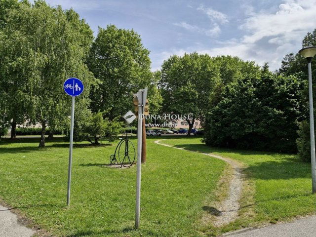 Eladó telek, Komáromban 55 M Ft / költözzbe.hu