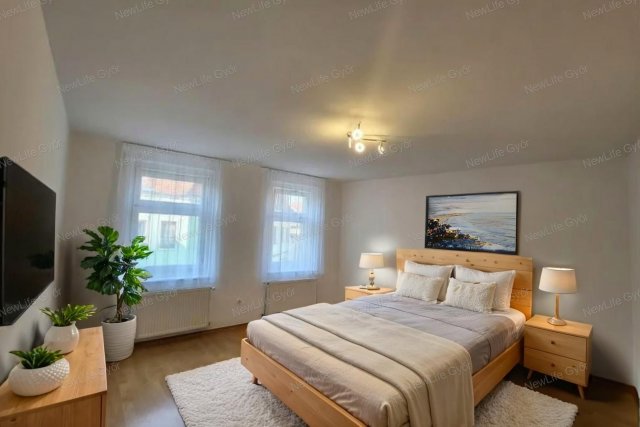 Eladó téglalakás, Győrött 45 M Ft, 1 szobás