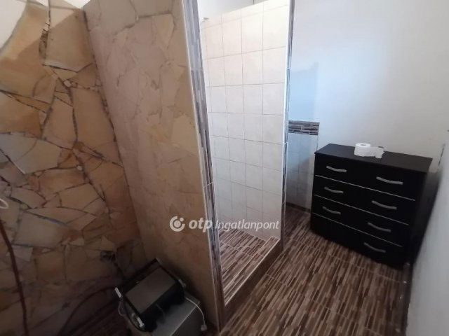 Eladó családi ház, Hajdúböszörményen 41 M Ft, 4 szobás