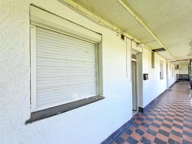 Eladó téglalakás, Kecskeméten 26.5 M Ft, 1 szobás