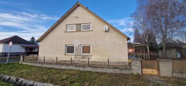 Eladó családi ház, Balatonmáriafürdőn 89.9 M Ft, 7 szobás