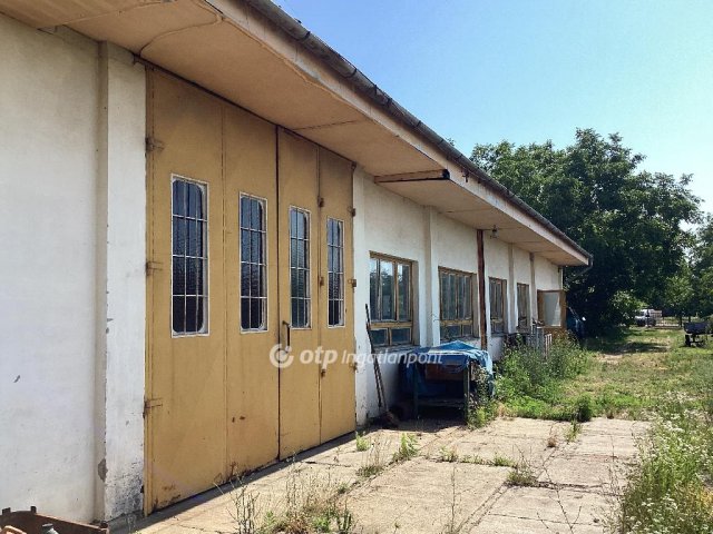Eladó ipari ingatlan, Gyomaendrődön 62 M Ft