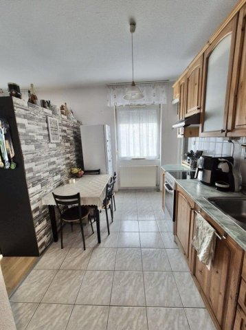 Kiadó téglalakás, albérlet, XIV. kerületben, Padlizsán utcában