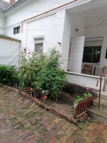 Eladó sorház, Békéscsabán, Berényi úton 19.8 M Ft, 3 szobás