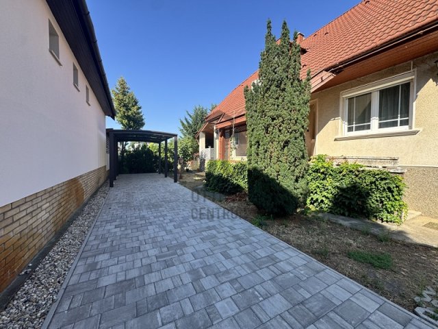 Eladó családi ház, Kecskeméten 124.9 M Ft, 4 szobás