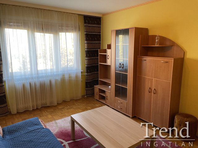 Kiadó családi ház, albérlet, Dunaújvárosban 130 E Ft / hó