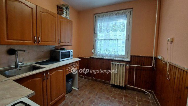 Eladó panellakás, Budapesten, XV. kerületben 66.5 M Ft