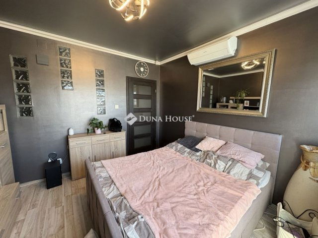 Eladó téglalakás, Debrecenben 55 M Ft, 3 szobás