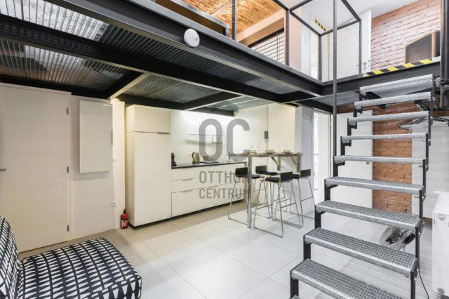 Eladó téglalakás, Budapesten, VI. kerületben 72.9 M Ft, 2 szobás