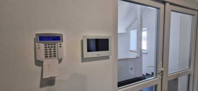 Kiadó iroda, Tatán 35 E Ft / hó, 1 szobás / költözzbe.hu