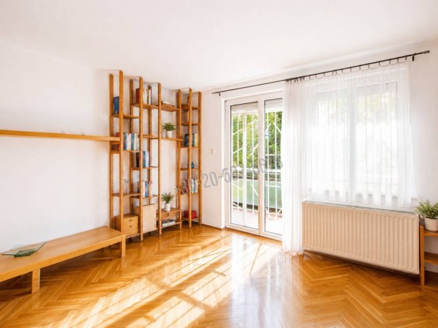 Eladó téglalakás, Budapesten, II. kerületben, Pusztaszeri úton