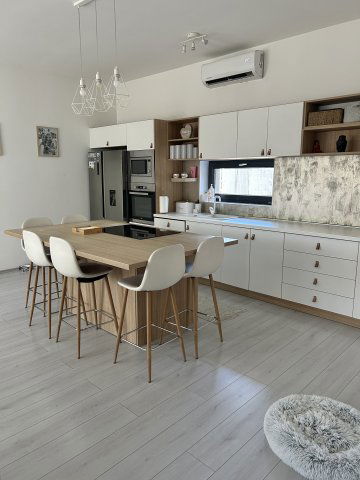 Eladó ikerház, Dunaharasztin 129.9 M Ft, 4 szobás