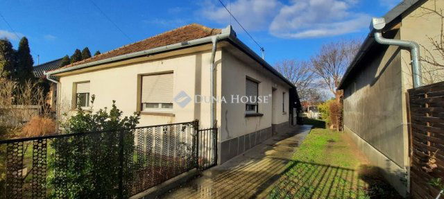 Eladó családi ház, Inárcson 89.9 M Ft, 6 szobás