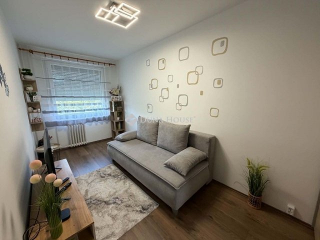 Eladó panellakás, Debrecenben 62 M Ft, 3 szobás