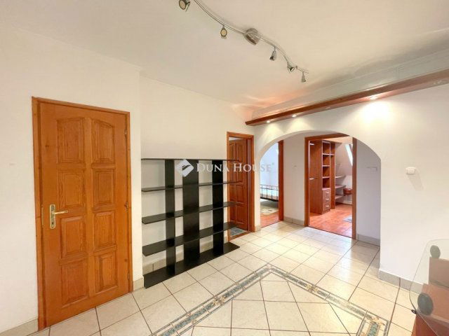 Kiadó téglalakás, albérlet, Kecskeméten 270 E Ft / hó