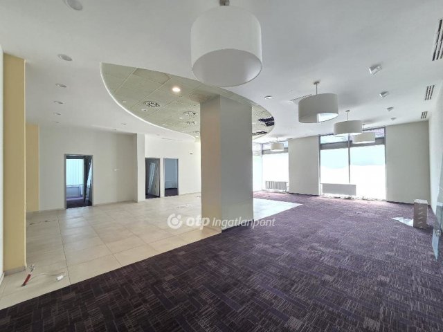 Eladó üzlethelyiség, Budapesten, XX. kerületben 168.25 M Ft