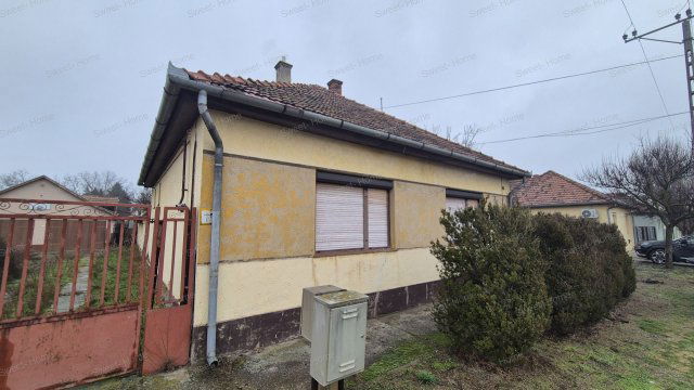 Eladó családi ház, Kerekegyházán 39.9 M Ft, 2 szobás