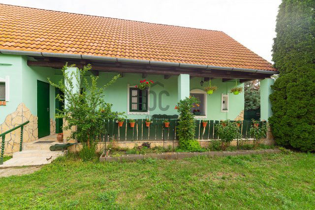 Eladó családi ház, Mogyoródon 79.9 M Ft, 3 szobás