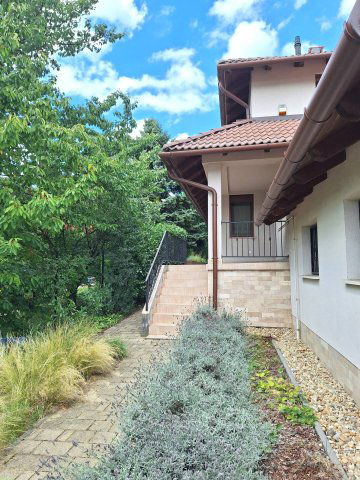 Eladó családi ház, Budajenőn 179 M Ft, 4+1 szobás