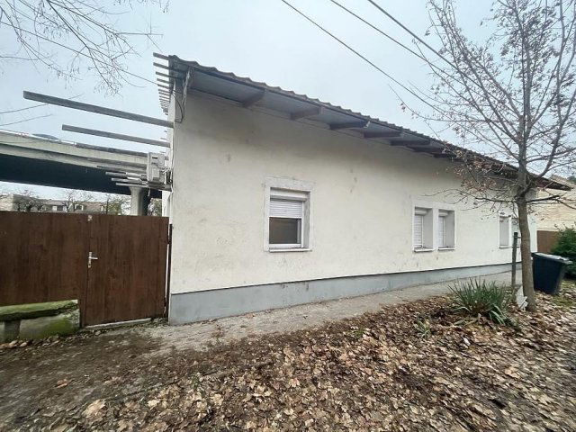 Eladó családi ház, Budapesten, XV. kerületben 88.9 M Ft