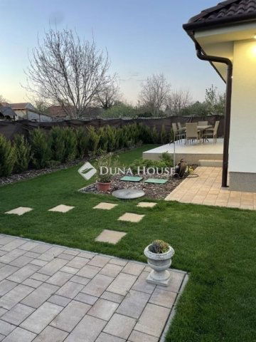 Eladó családi ház, Üllőn 130 M Ft, 5 szobás