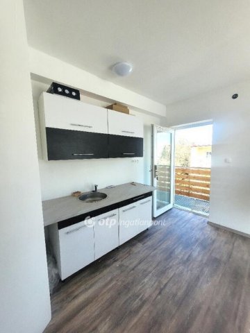 Eladó téglalakás, Budapesten, XXII. kerületben 65 M Ft, 3 szobás