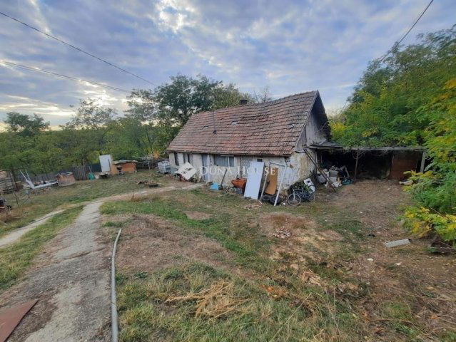 Eladó családi ház, Sülysápon 31.9 M Ft, 2 szobás