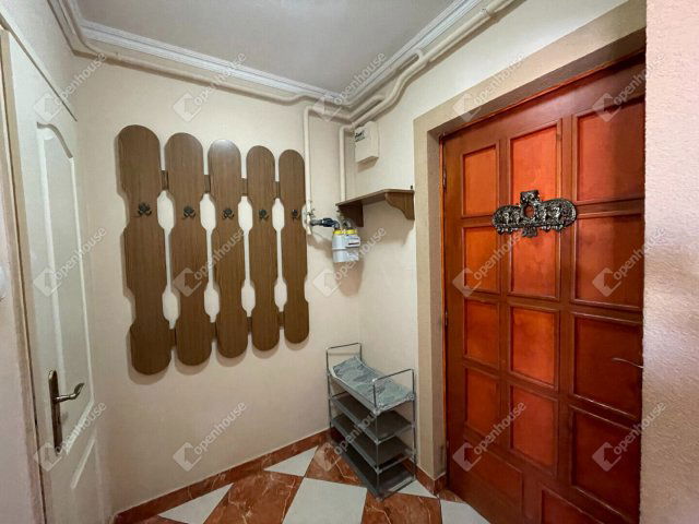 Kiadó téglalakás, albérlet, Debrecenben 200 E Ft / hó, 3 szobás