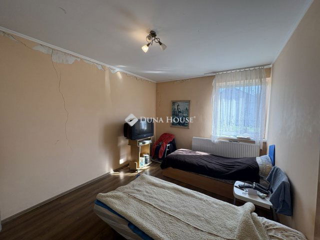 Eladó családi ház, Börcsön 49 M Ft, 4 szobás