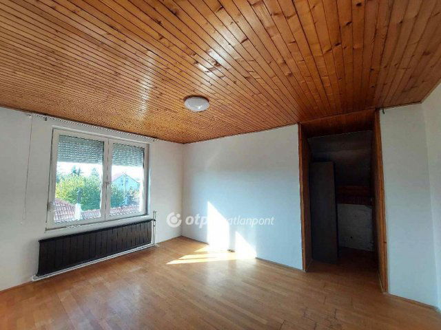 Eladó családi ház, Dunaharasztin 120 M Ft, 5 szobás