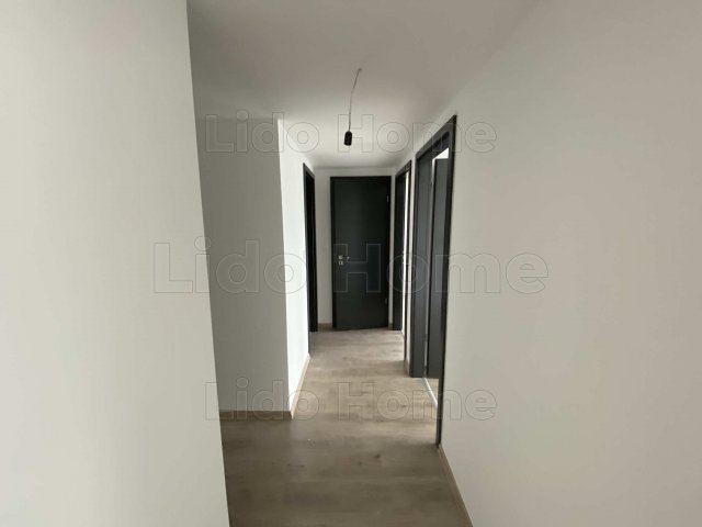 Eladó téglalakás, Siófokon 102.5 M Ft, 1 szobás