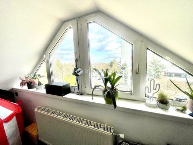 Eladó téglalakás, Budapesten, II. kerületben 160 M Ft, 3 szobás