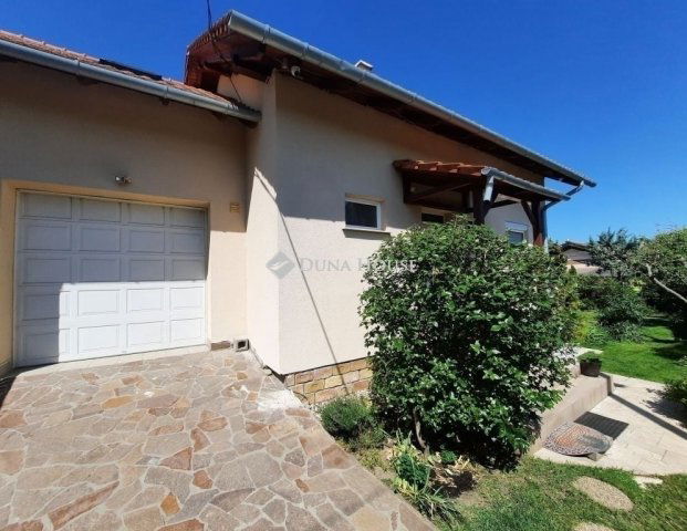 Eladó ikerház, Maglódon 145 M Ft, 3 szobás